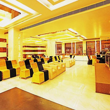 Fabhotel Ronald Inn 法里达巴德 外观 照片