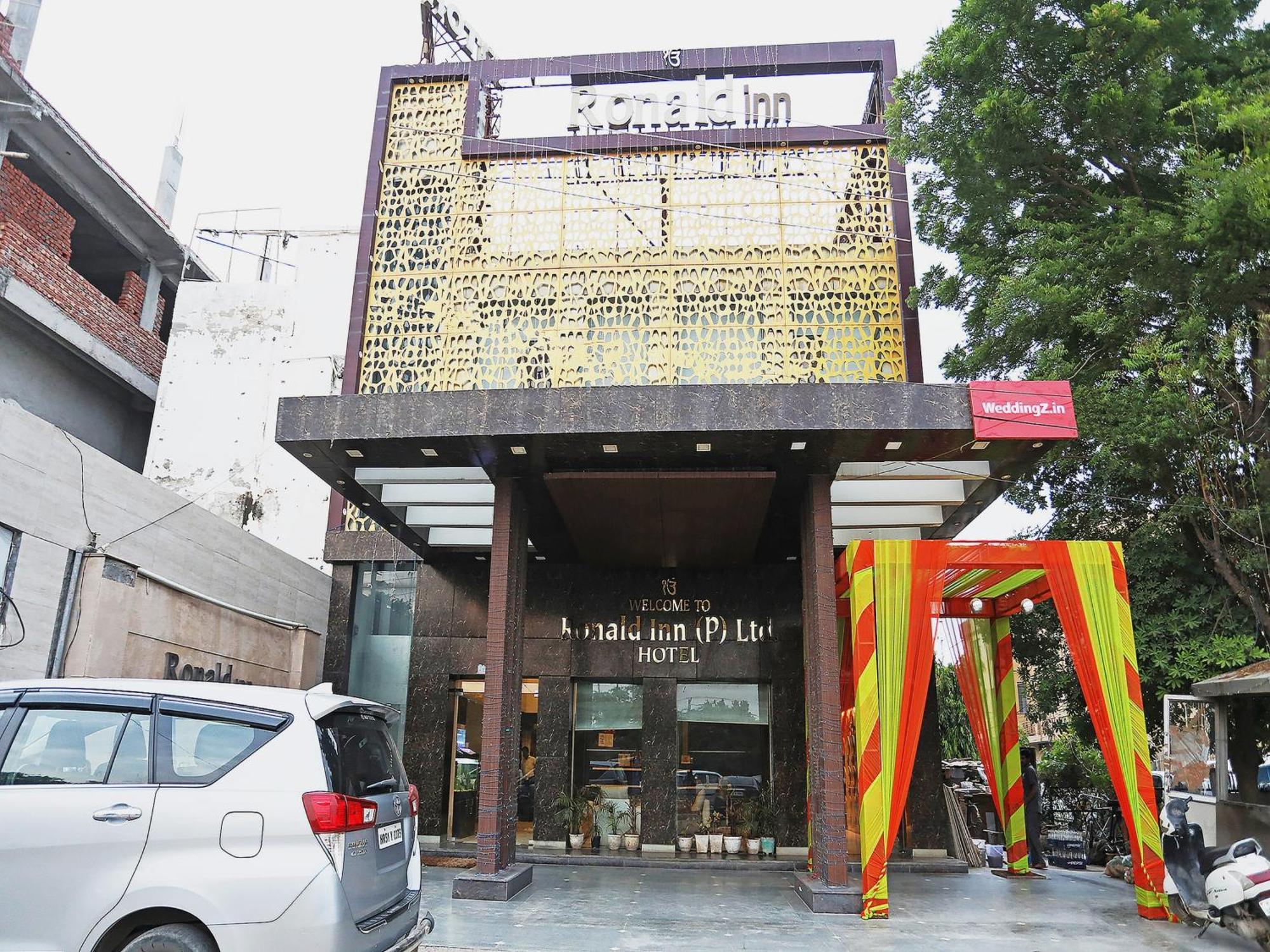 Fabhotel Ronald Inn 法里达巴德 外观 照片