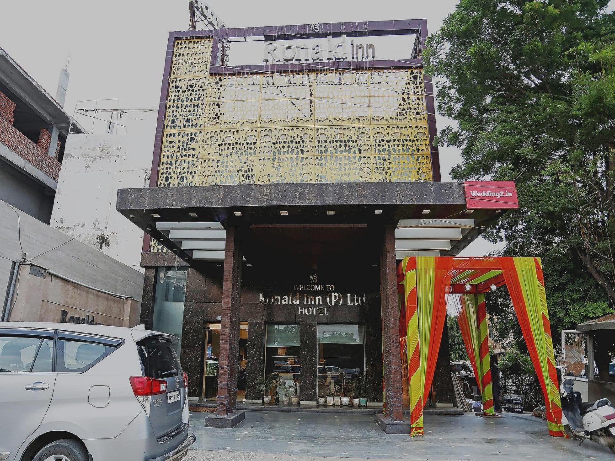 Fabhotel Ronald Inn 法里达巴德 外观 照片