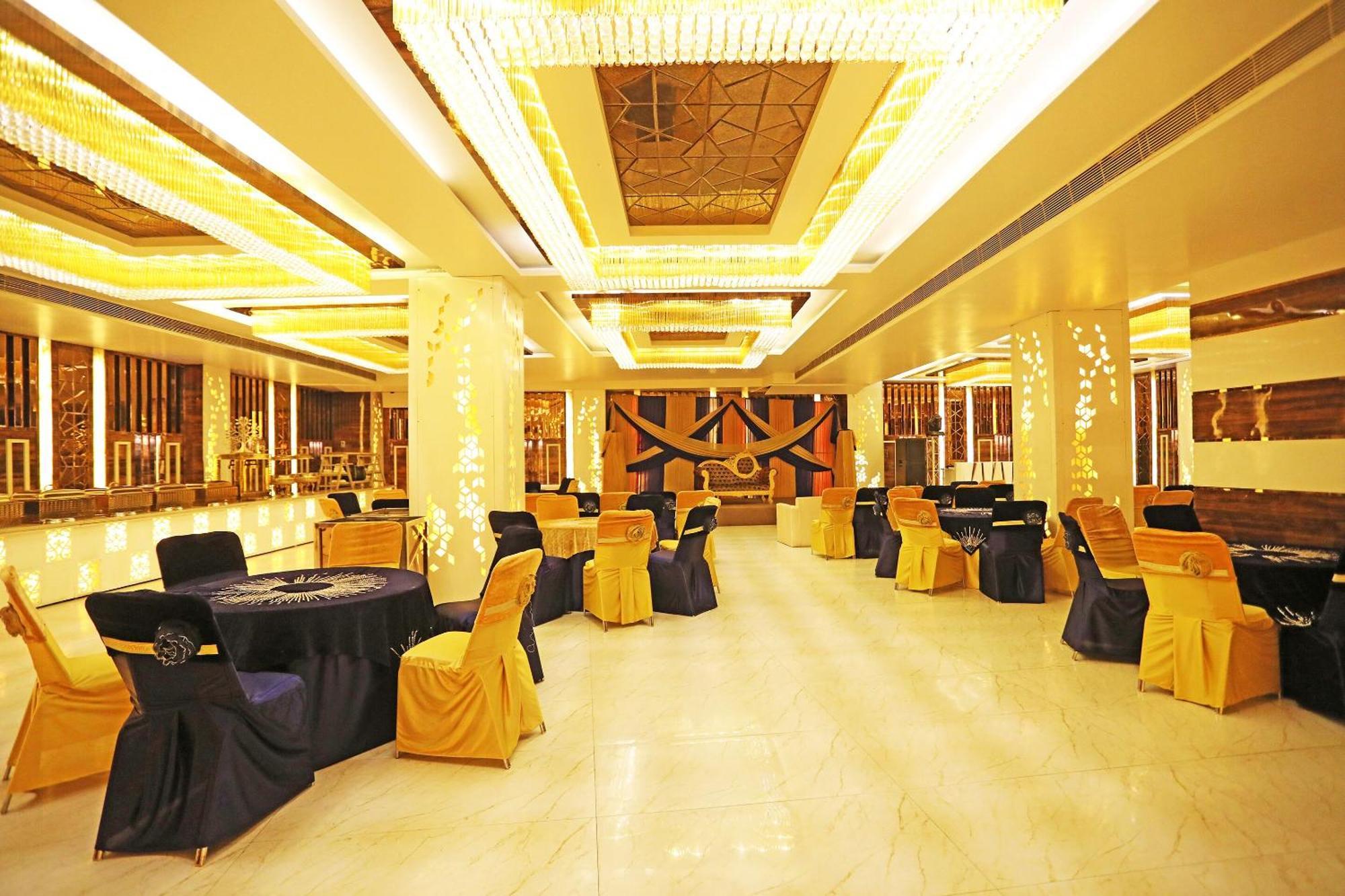Fabhotel Ronald Inn 法里达巴德 外观 照片