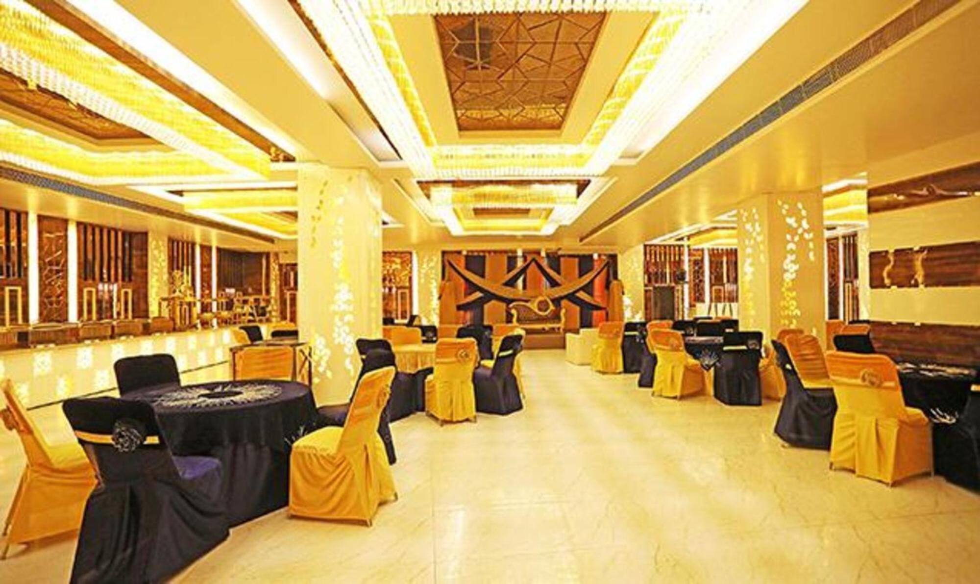 Fabhotel Ronald Inn 法里达巴德 外观 照片